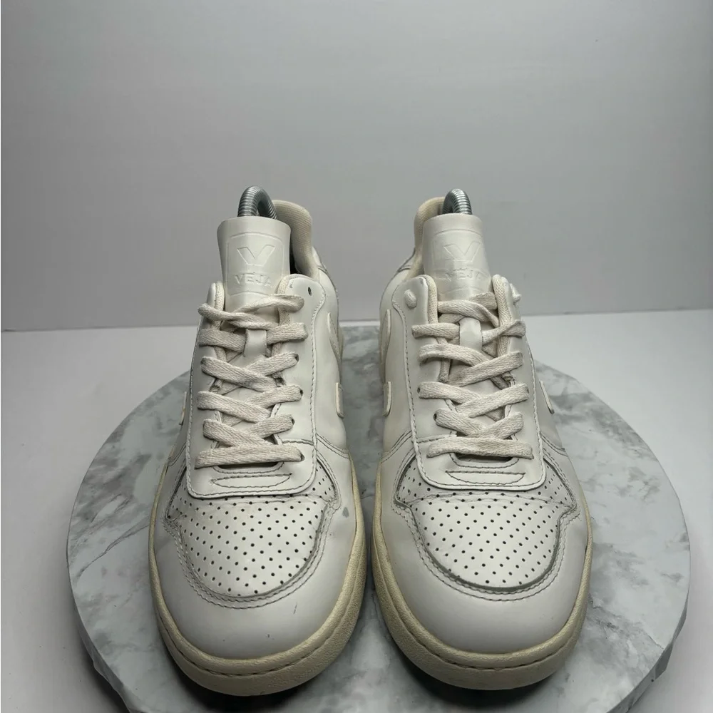 Veja Womens V-10 Sneakers Shoes White Tennis Leather Lace Up Perforated - Picture 2 of 7